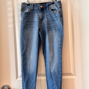 Kendall + Kylie High Rise Skinny Jeans - Medium Wash - Size 7/28